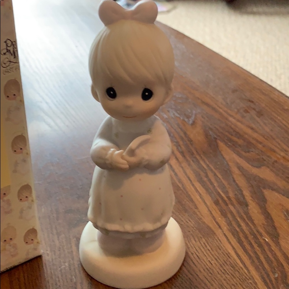 Precious Moments Figurine